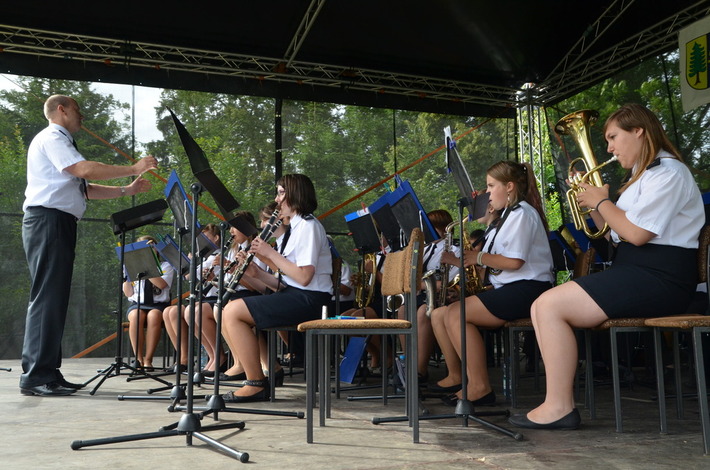 Siłę orkiestr poczuliśmy pod klasztorem
