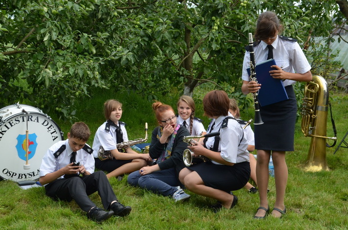 Siłę orkiestr poczuliśmy pod klasztorem
