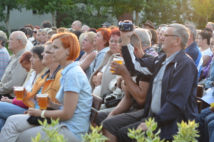 Wodecki zaśpiewał na finał  ZDJĘCIA