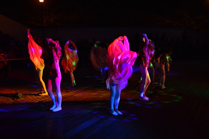 Tańce i poszukiwania - ZDJĘCIA