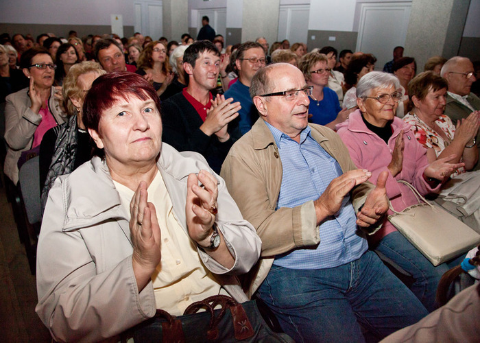 Owacja dla Wójcickiego  ZDJĘCIA