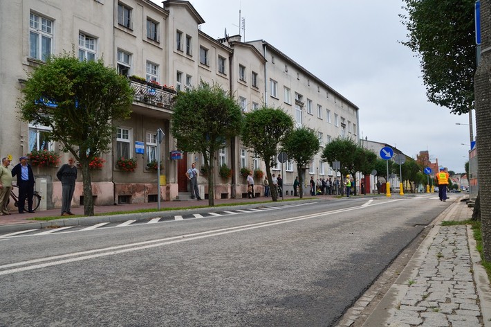 Runęły mury starej przychodni - ZDJĘCIA