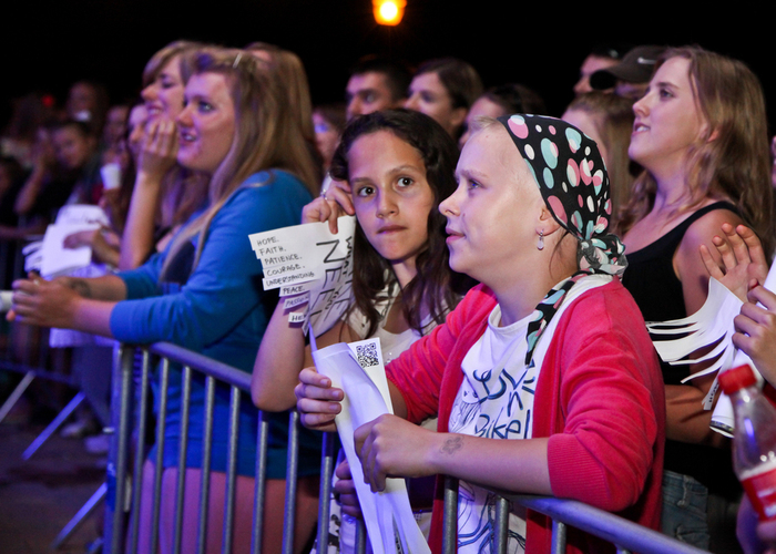 Koncert Lemona w Śliwicach - autografy rozdawali aż do bólu