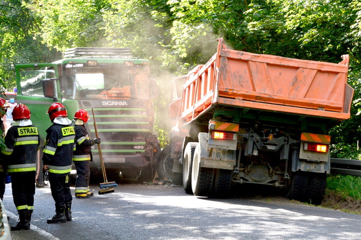 Zderzenie w Gołąbku - ZDJĘCIA