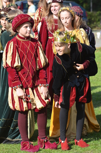 Aż 600 osób w historycznym pochodzie! ZDJĘCIA