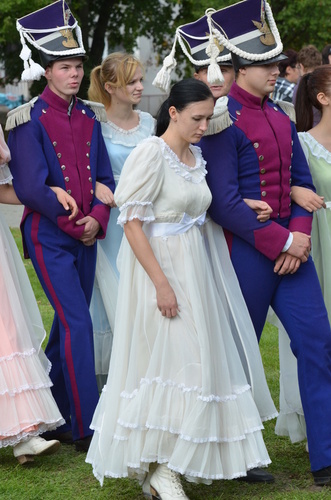 Aż 600 osób w historycznym pochodzie! ZDJĘCIA