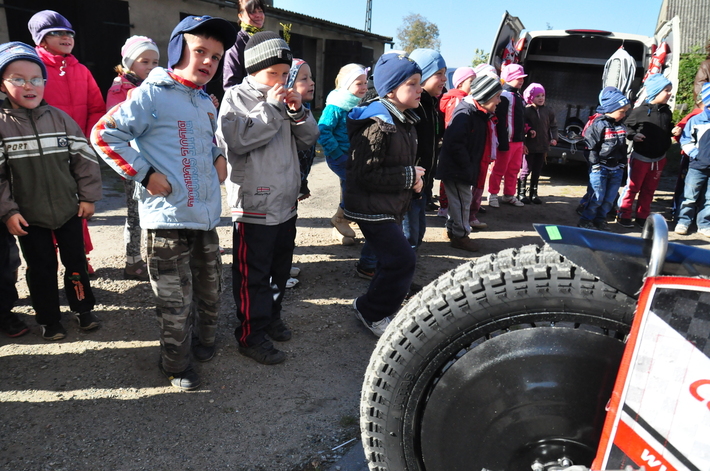 Żużlowiec Szymon Woźniak odwiedził dzieci! ZDJĘCIA