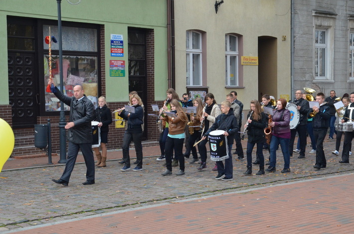 Ostatnio zebrali prawie 20 tysięcy. Niech wiosną będzie więcej! GALERIA