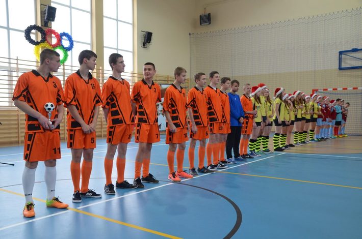 Hala za półtora miliona - ?dzieło wielu rąk?