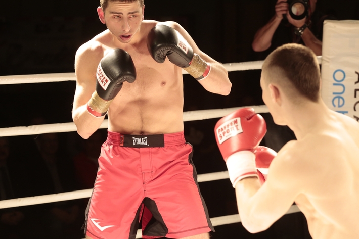 Boks: Zobacz, jak Godlewski zbił Ormianina - 2 CZĘŚĆ GALERII