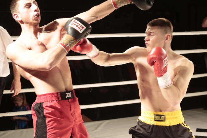 Boks: Zobacz, jak Godlewski zbił Ormianina - 2 CZĘŚĆ GALERII