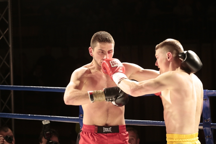 Boks: Zobacz, jak Godlewski zbił Ormianina - 2 CZĘŚĆ GALERII