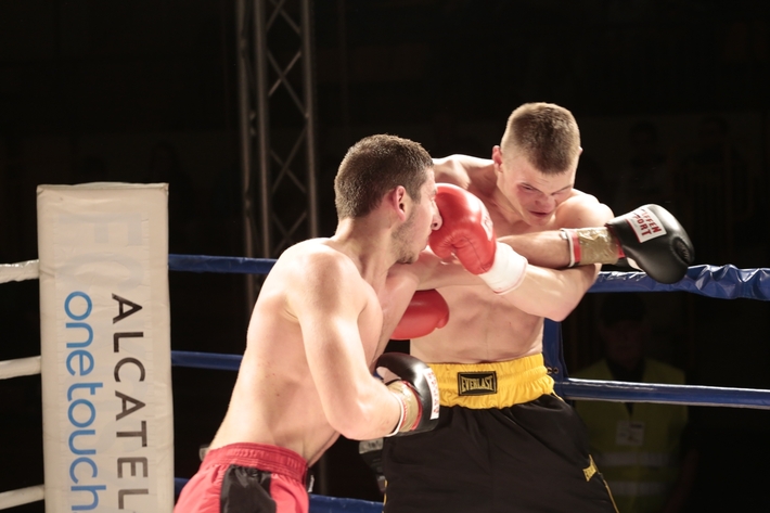 Boks: Zobacz, jak Godlewski zbił Ormianina - 2 CZĘŚĆ GALERII