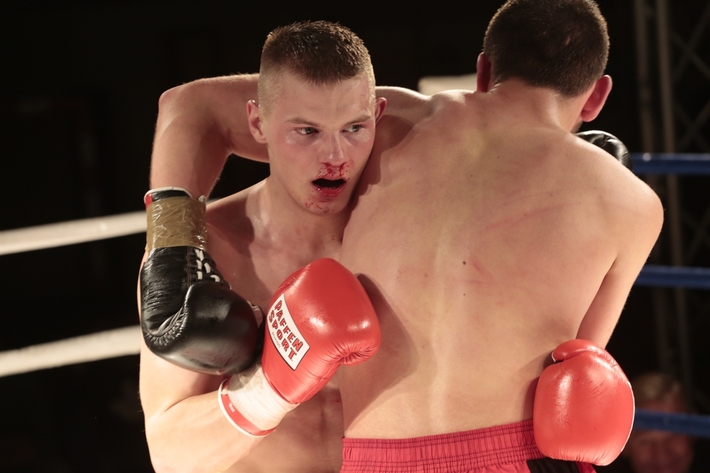 Boks: Zobacz, jak Godlewski zbił Ormianina - 2 CZĘŚĆ GALERII