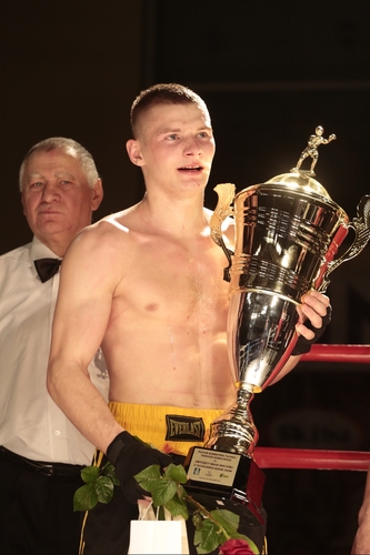 Boks: Zobacz, jak Godlewski zbił Ormianina - 2 CZĘŚĆ GALERII