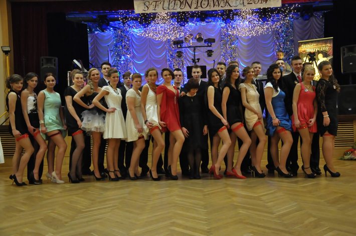 Dzisiaj w głowie czarne chmury, lecz zdążymy do matury! ZDJĘCIA