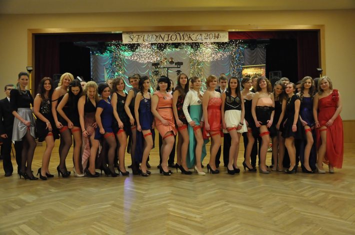 Dzisiaj w głowie czarne chmury, lecz zdążymy do matury! ZDJĘCIA