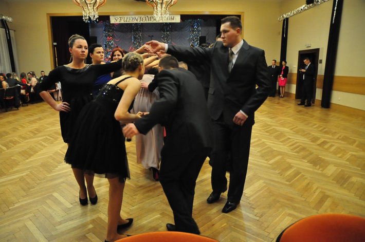 Z pieczonym dzikiem na sto dni przed maturą ZDJĘCIA