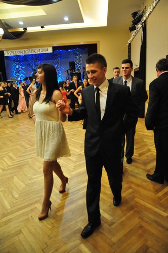 Z pieczonym dzikiem na sto dni przed maturą ZDJĘCIA