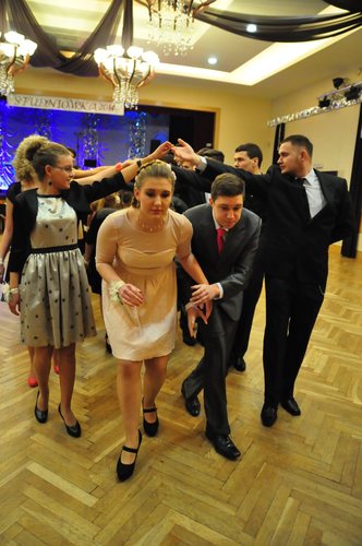 Z pieczonym dzikiem na sto dni przed maturą ZDJĘCIA