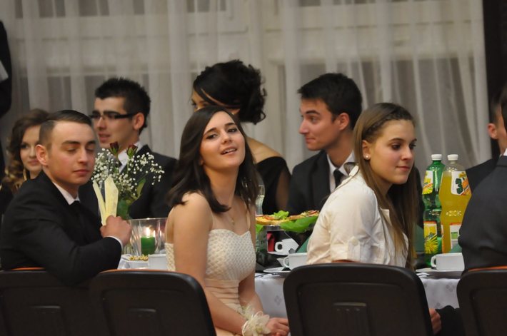 Z pieczonym dzikiem na sto dni przed maturą ZDJĘCIA