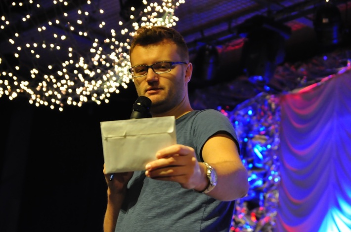 Oliwier w Londynie, Kacper w Tucholi  ZDJĘCIA