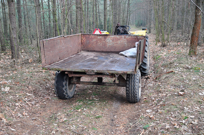 Kolizja z taką przyczepą na najbardziej ruchliwej drodze  ZDJĘCIA