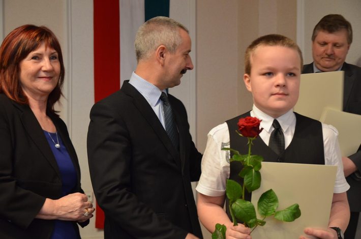 Starsi mogą brać z nich przykład