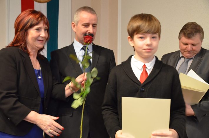 Starsi mogą brać z nich przykład