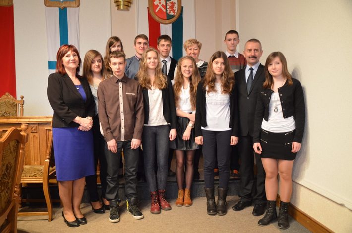 Starsi mogą brać z nich przykład