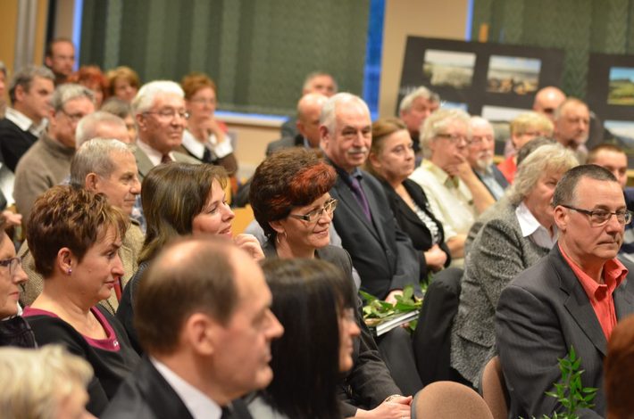 Wszystkie zakamarki wypełnione zdjęciami ZDJĘCIA