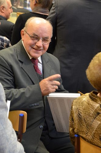 Wszystkie zakamarki wypełnione zdjęciami ZDJĘCIA