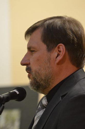 Wszystkie zakamarki wypełnione zdjęciami ZDJĘCIA