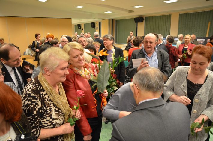 Wszystkie zakamarki wypełnione zdjęciami ZDJĘCIA