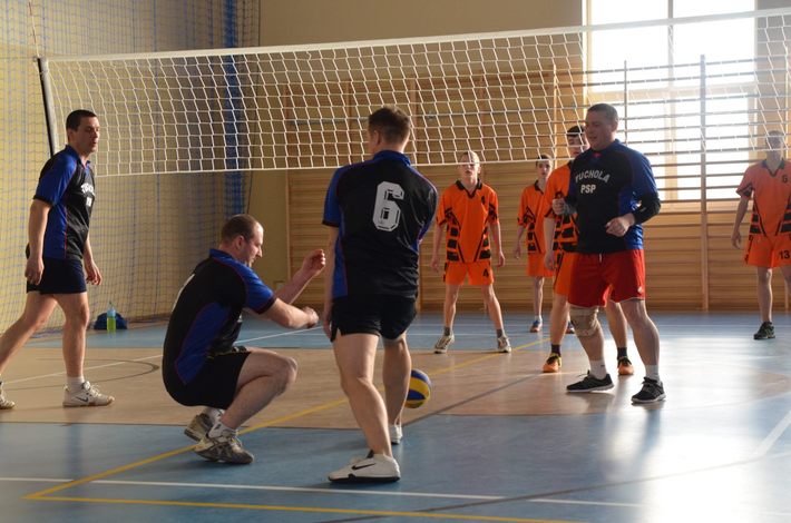 Z wypadkami drogowymi wygrywali pod siatką ZDJĘCIA