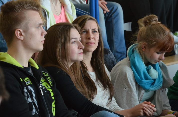 Z wypadkami drogowymi wygrywali pod siatką ZDJĘCIA