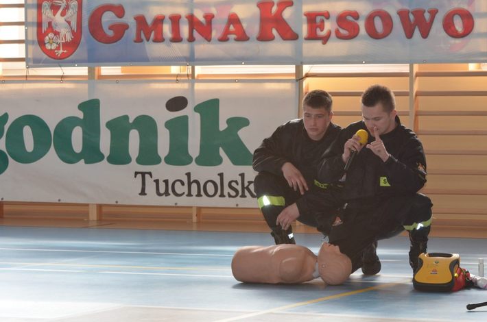 Z wypadkami drogowymi wygrywali pod siatką ZDJĘCIA