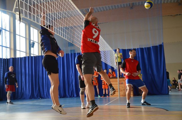 Z wypadkami drogowymi wygrywali pod siatką ZDJĘCIA