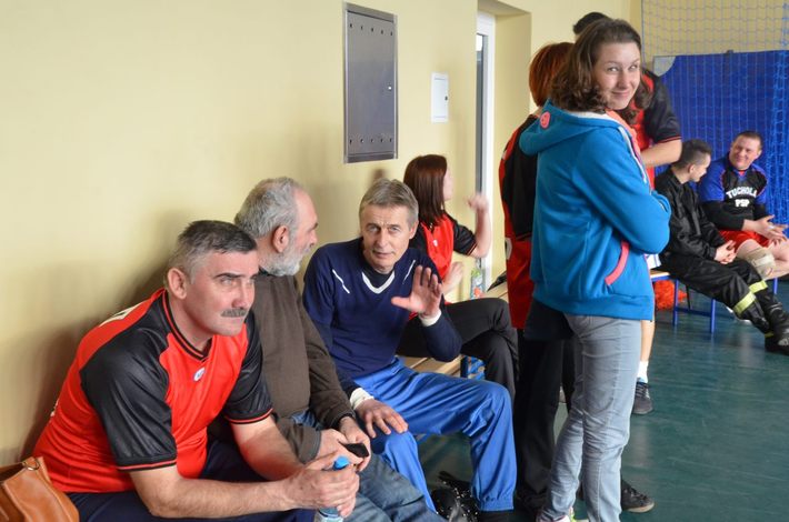 Z wypadkami drogowymi wygrywali pod siatką ZDJĘCIA