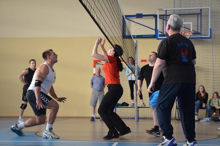 Z wypadkami drogowymi wygrywali pod siatką ZDJĘCIA