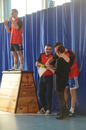 Z wypadkami drogowymi wygrywali pod siatką ZDJĘCIA