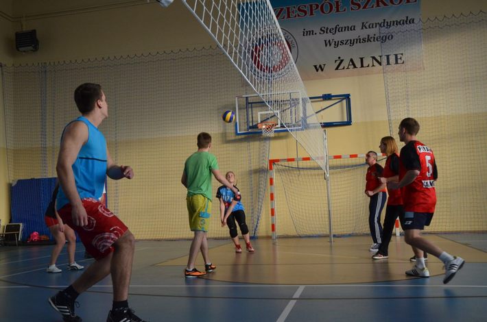 Z wypadkami drogowymi wygrywali pod siatką ZDJĘCIA