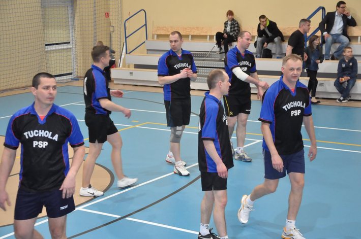 Z wypadkami drogowymi wygrywali pod siatką ZDJĘCIA