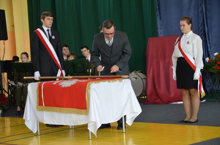 Pod skrzydłami nowego, pierwszego patrona ZDJĘCIA