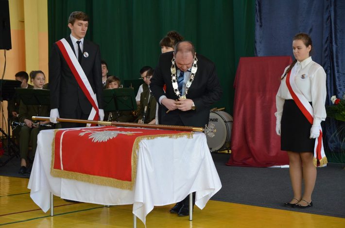 Pod skrzydłami nowego, pierwszego patrona ZDJĘCIA