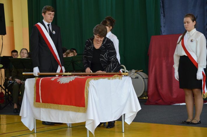 Pod skrzydłami nowego, pierwszego patrona ZDJĘCIA