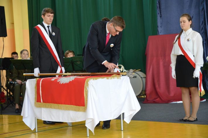 Pod skrzydłami nowego, pierwszego patrona ZDJĘCIA