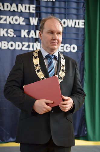 Pod skrzydłami nowego, pierwszego patrona ZDJĘCIA