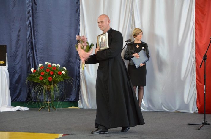 Pod skrzydłami nowego, pierwszego patrona ZDJĘCIA