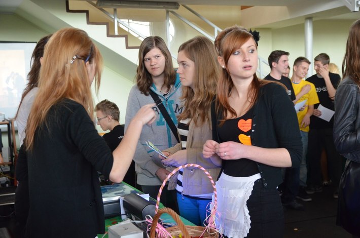 Przed wyborem najlepszej drogi kształcenia ZDJĘCIA